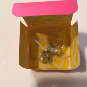 Origami Owl PEARL CLUSTER STUD EARRINGS